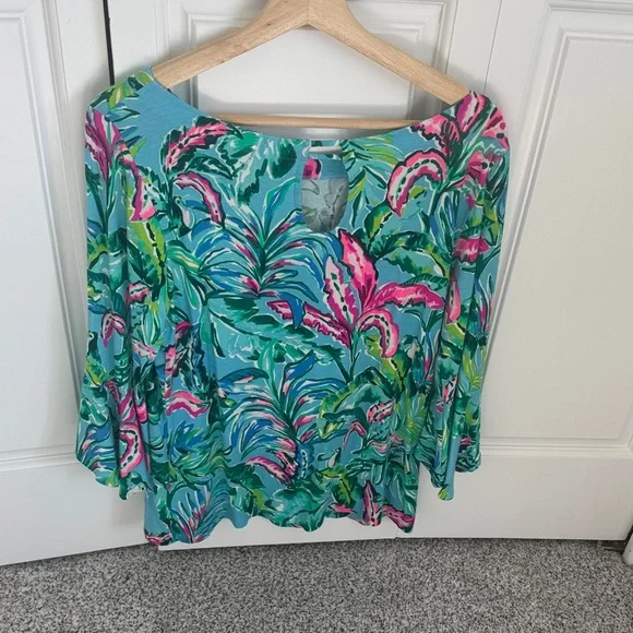 Lilly Pulitzer Blue and Pink Leaf Print Blouse - Picture 4 of 5